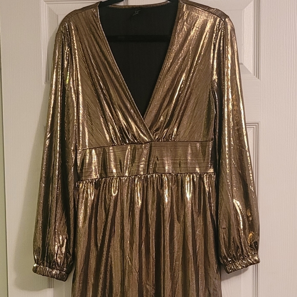 Shein Large gold - Picture 4 of 9